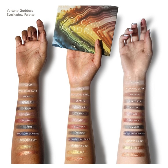 SOLD BECCA Volcano goddess large pallet - Picture 4 of 8